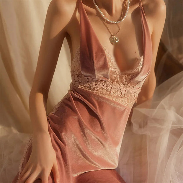 Women Gorgeous Lace Nightgowns Deep V Beauty Backless Velvet Nightdress